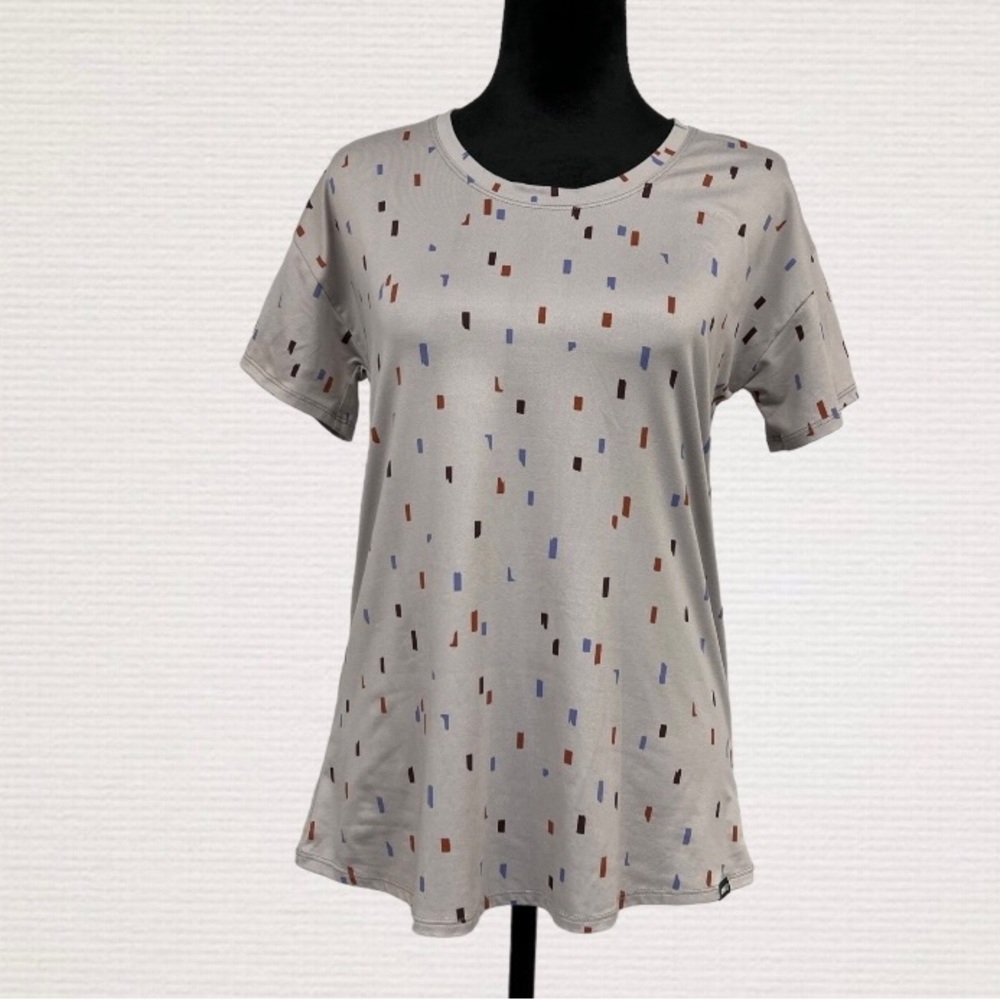 REI Co-Op Sahara Shirt Top Size Small Performance
Confetti Print Shirt Gray.